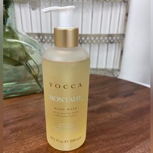 Toca Montaur hand Wash salt air cucumber 10.1 fl oz.